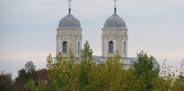 Molėtų bažnyčia